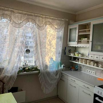 Європейського Союзу просп. (Правди), 37-Б