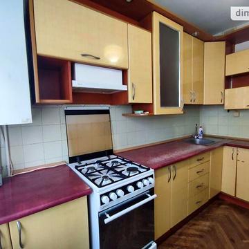 Довгострокова оренда 3к Квартира 15-го Квітня вулиця