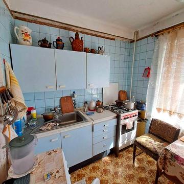 Продаж 2 кімнатної квартири по вул. Шкільна р-н. малого ринку