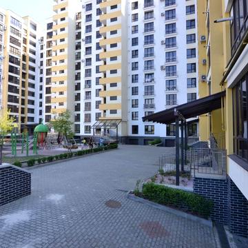 Незалежності вул., 233-Б