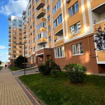 Двокімнатна квартира біля школи
