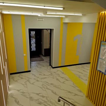 Академіка Сахарова вул., 14
