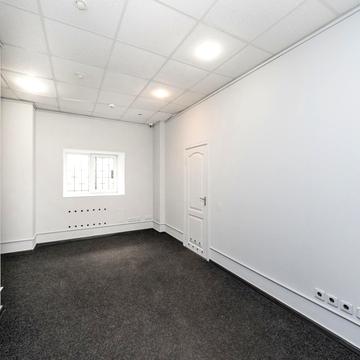 Лютеранська вул., 21