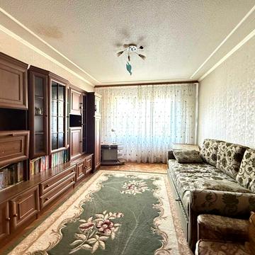 •	Продаж м.Харківська (5хв), вул.Братства Тарасівців (Декабристів), 5