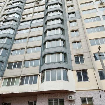 Парусна вул. (Героїв Сталінграду), 18