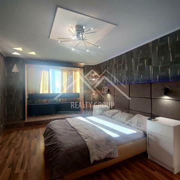 Миру, 37