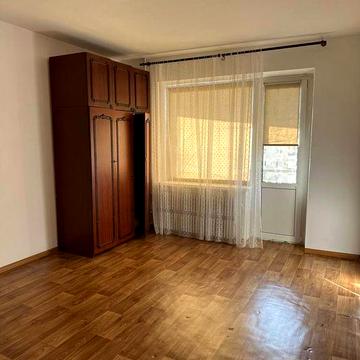 Продам 1ком  квартиру  Победа  6