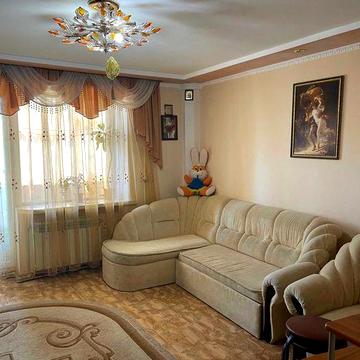 Продам 3-х к. з ремонтом у центрі міста!