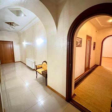 Продаж 3к Квартира Петра Могили вулиця