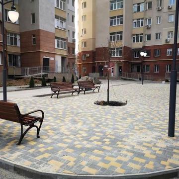 Євгена Чикаленка вул., 56б