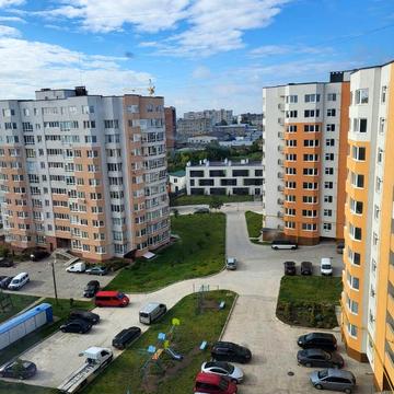 Будівельників вул., 5/3