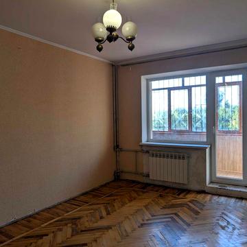 Продам без комісії 2кімнатну квартиру в районі Осіпенковського ринку