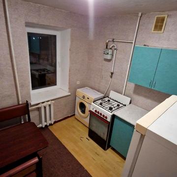 Зіньківська вул., 14