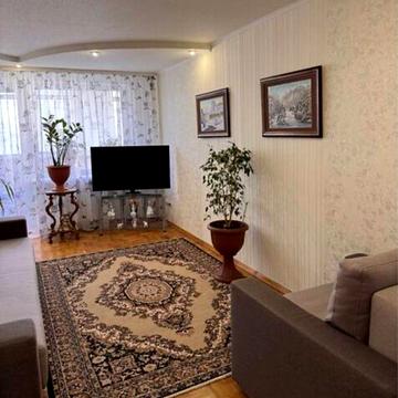Продаж трикімнатноі каартири з ремонтом