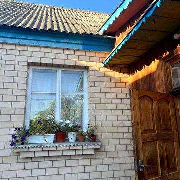 Продається житловий будинок у селі Глибочиця