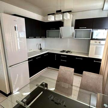 Здаеться Своя  2- х кімнатна квартира на Космосі .