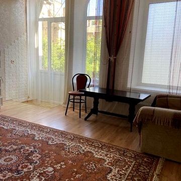 Продам 1 комнатную квартиру. Центр