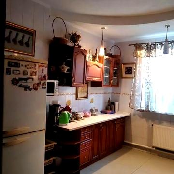 У продажу 2-поверховий будинок