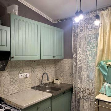 Продаж 2 кімнатної квартири на 1поверху 1поверх. будинку  Центр