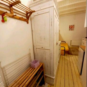 Продам 1 комнатная квартира метро Вокзальная (Южный Вокзал).Недорого!