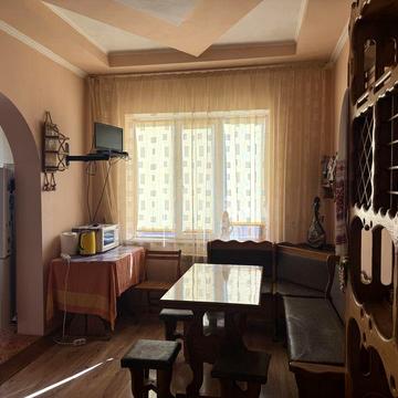 Житловий будинок поруч з річкою Південний Буг