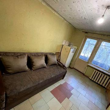 Продам 1 кімнатну квартиру.