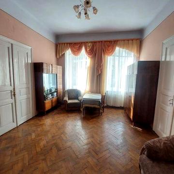 Продається 4-кімнатна квартира  по вул.Гете(р-н Драмтеатру)..
