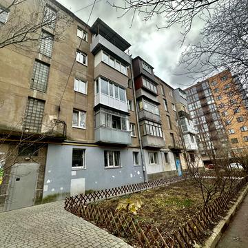 Незалежності вул. (Титова), 22