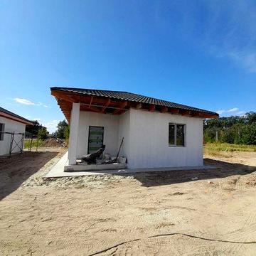 Без комісії, 82м², під чистове оздоблення, три кімнати, 4 сотки