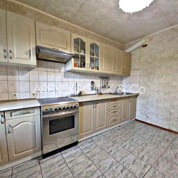 Продаж 4к квартири Харківське шосе Литвинського Тростянецька