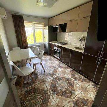 Срочно продам 3к.квартиру на Тополе 3!137 школа!Подстанция!