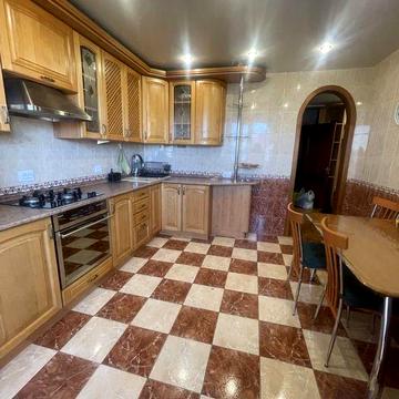 Продам 2кім.кв. в гарному стані по вул. Декабристів 44! ЖК Меркурій