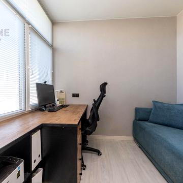 Юнацька вул., 6