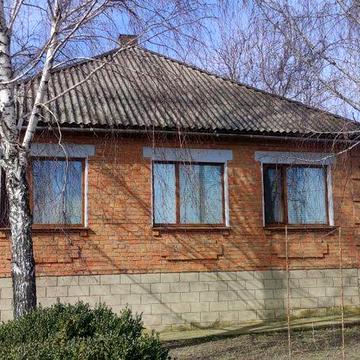 Продам будинок в селі Рівне Кіровоградської обл. Новоукраїнського р-н