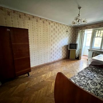 Академіка Філатова вул., 45