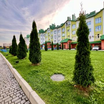 Героїв Крут вул., 1