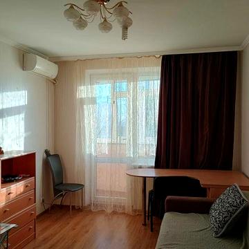 1-к.квартира  в  2х хвилинах від м"Олексіївська"