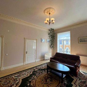 Унікальна 2км квартира в самому серці Івано-Франківська, стометрівка