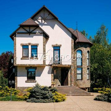 Оренда 2-поверхового будинку с. Гатне, вул. Грушевського, 5хв Київ