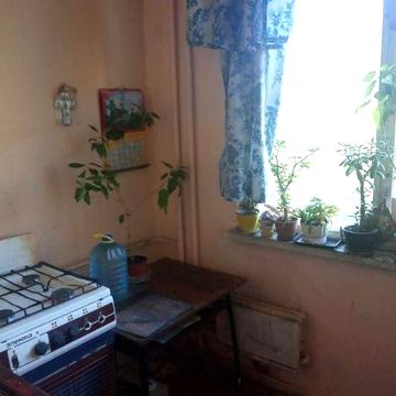 Продам 1 ком. квартиру, Залютино, улица Золочевская 28, 4/9