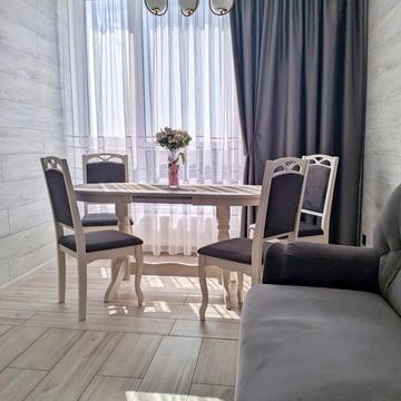 Красносільського вул., 43
