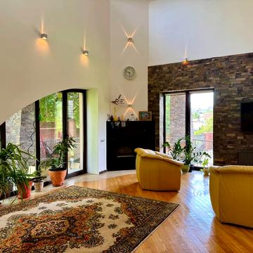 Карпинського, 12