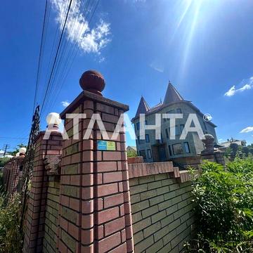 Будинок 3 поверхи, 11 соток, автономне опалення – Чернівці