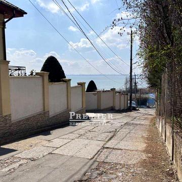 Продам будинок з ремонтом у Крижанівці. З вікон вид моря, до пляжу 5хв