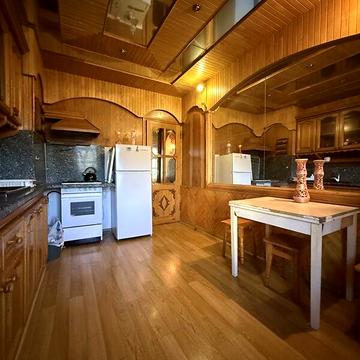 Продаж 3к Квартира Новорічна вулиця