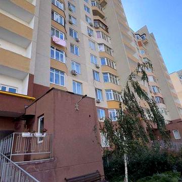 Продам 2-х уровневую квартиру площадью 100 м2 на  улице Заболотного ЖК " Идеал"