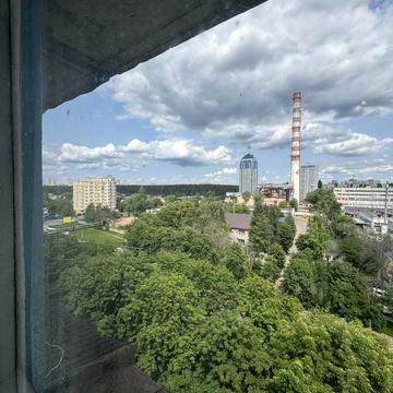 Жуля Верна бульв. (Ромена Роллана), 13