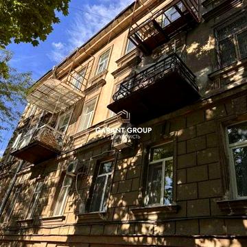 Простора квартира в центрі міста