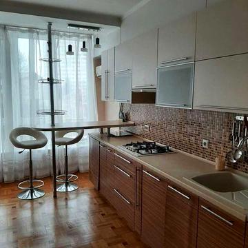 Сдам 2 (дво) кімнатну квартиру по вул. Чорновола (Войкова) 10.