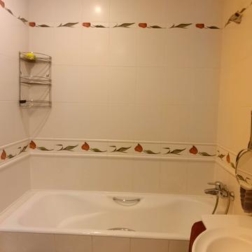 Хмельницька вул., 10